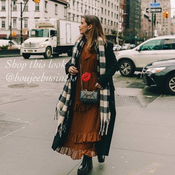 ZARA BNWT Polka Dot Dress with Ruffles - Picture 4 of 9